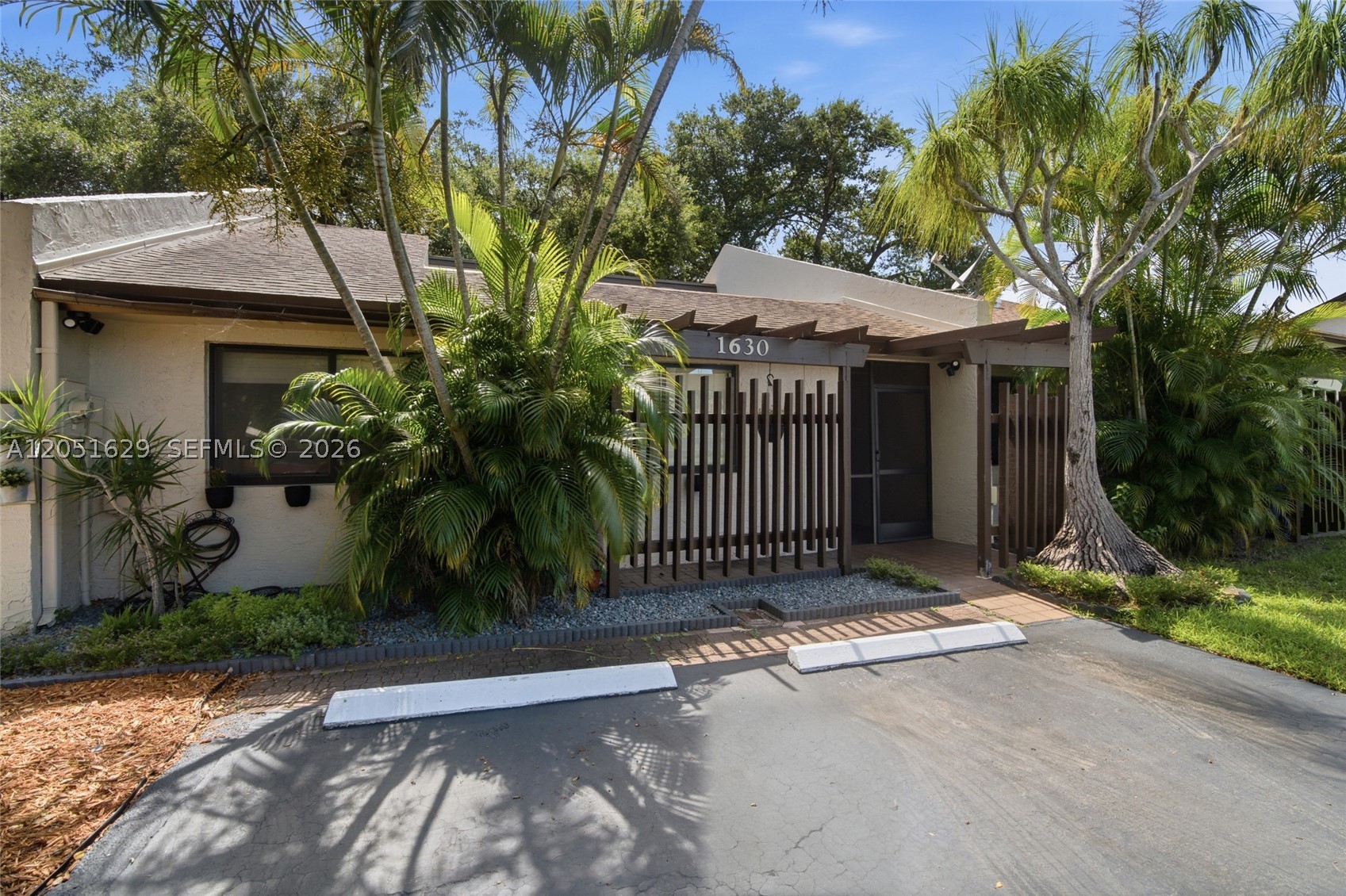 EVERGLADES SUGAR & LAND C - Residential