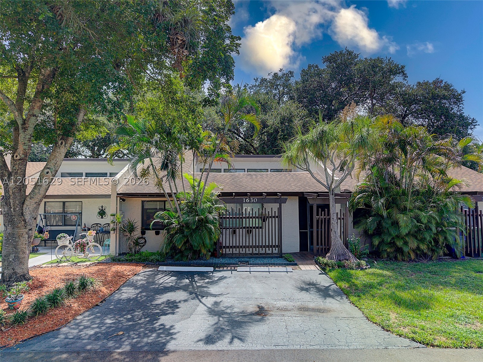 EVERGLADES SUGAR & LAND C - Residential