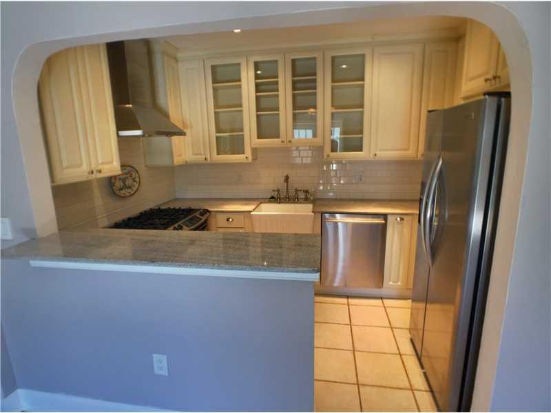 CENTRAL MIAMI PART 1 - Residential Lease