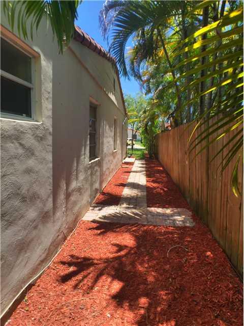CENTRAL MIAMI PART 1 - Residential Lease