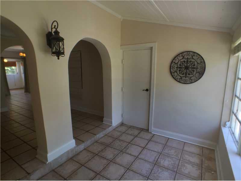 CENTRAL MIAMI PART 1 - Residential Lease