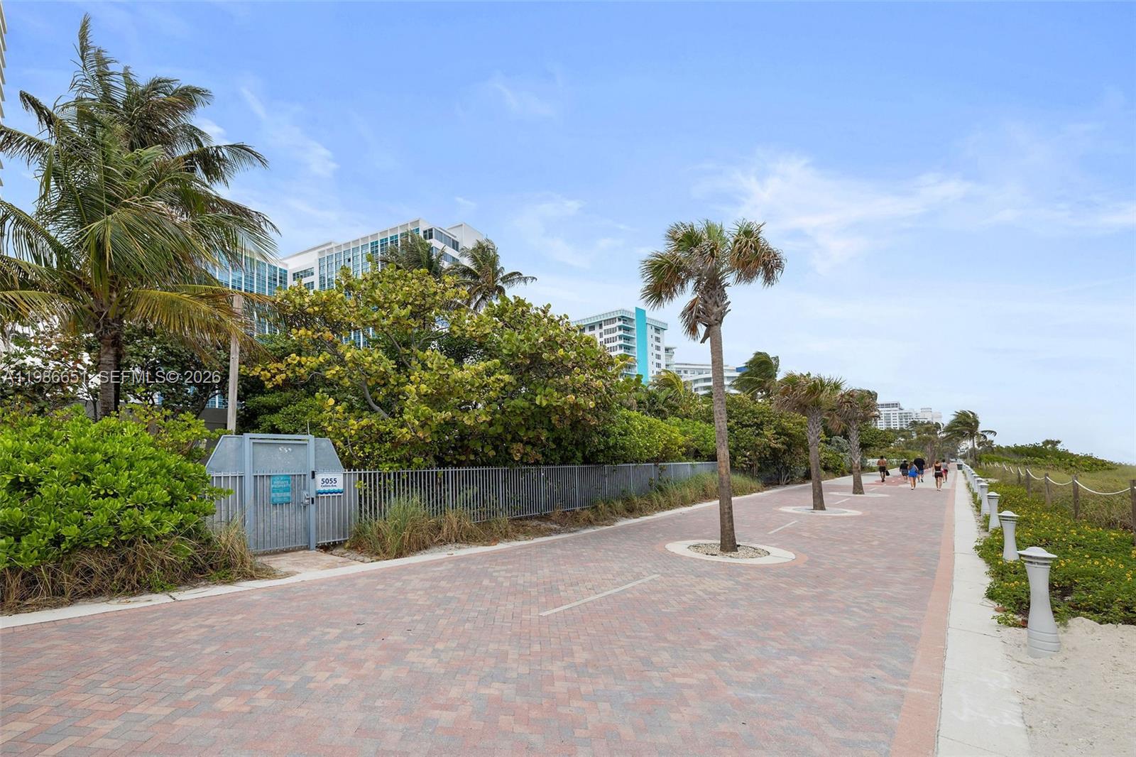 CRYSTAL HOUSE CONDO - Residential