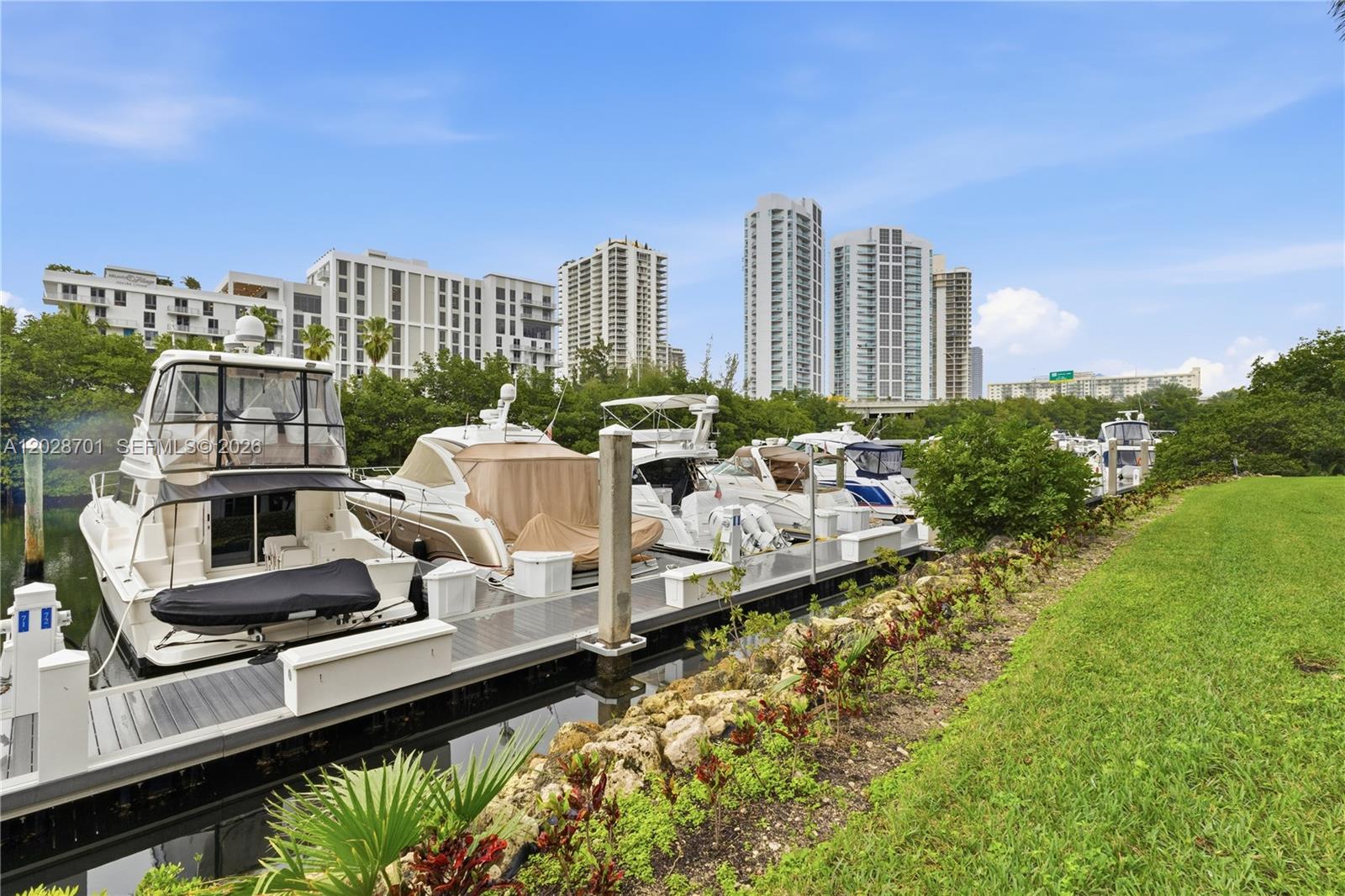 MYSTIC POINTE AT AVENTURA - Residential