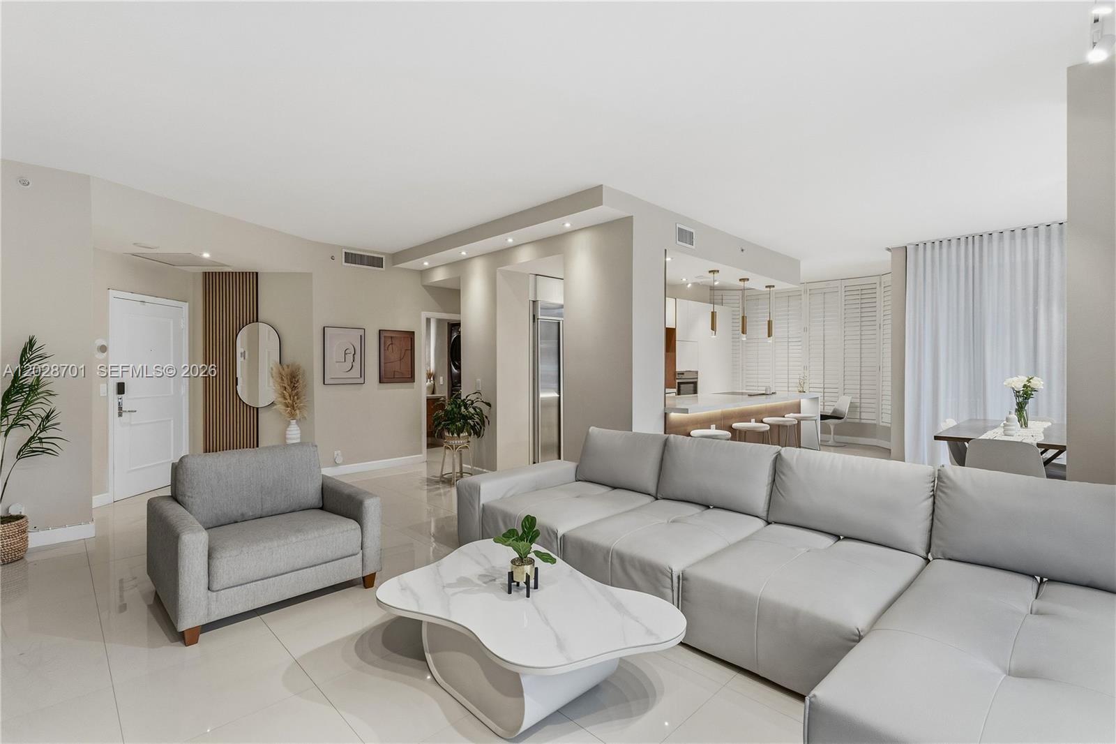 MYSTIC POINTE AT AVENTURA - Residential