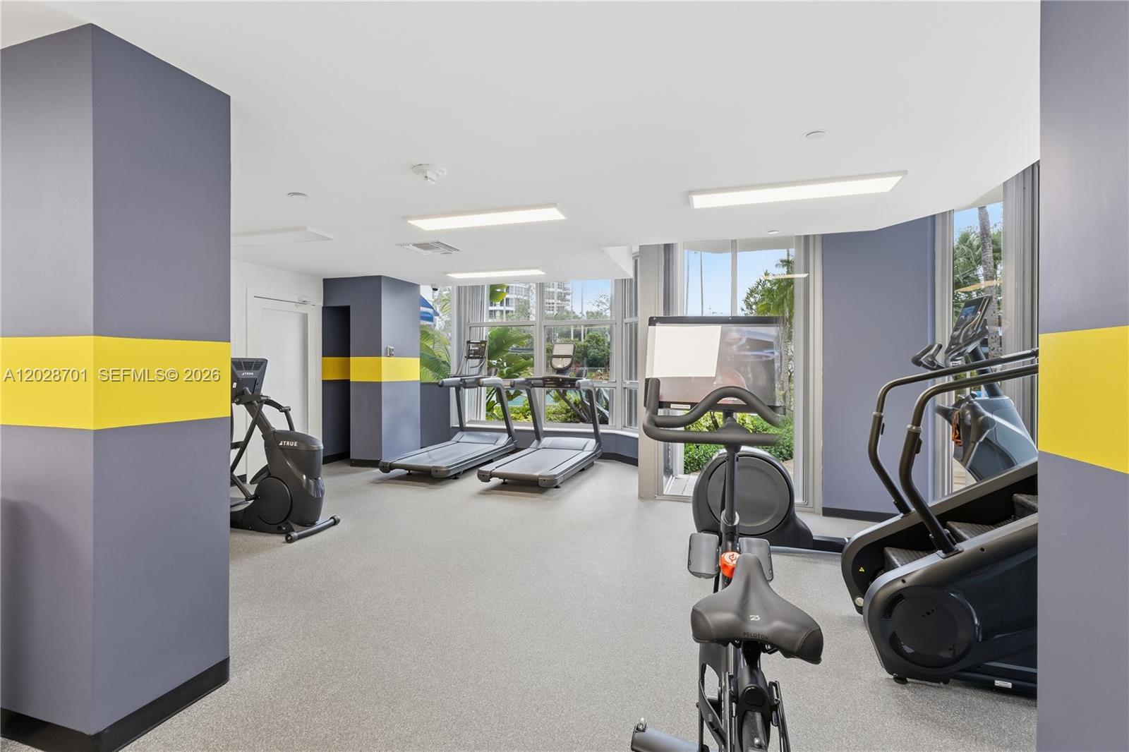 MYSTIC POINTE AT AVENTURA - Residential