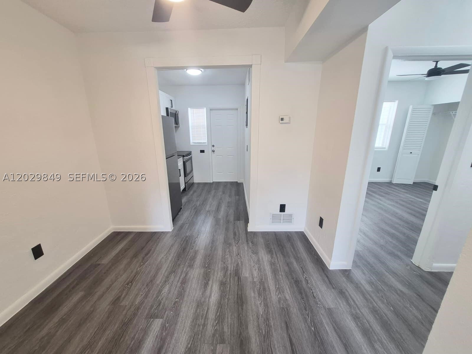 MARSEILLES DECO CONDO - Residential Lease