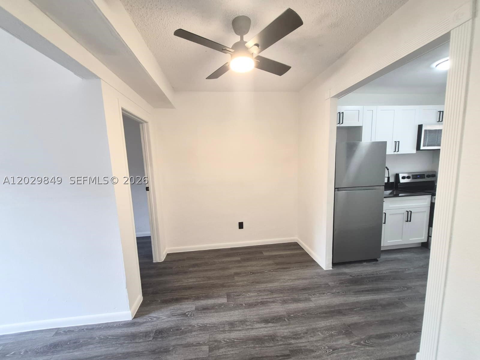 MARSEILLES DECO CONDO - Residential Lease