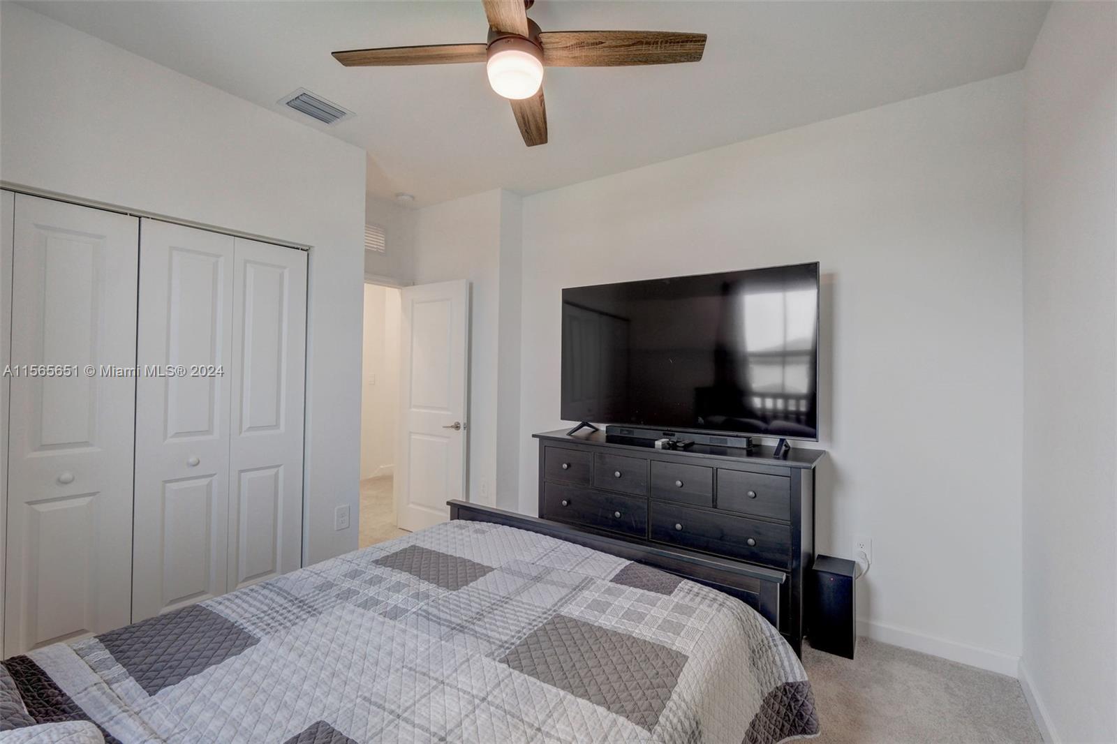 ESTATES AT SILVER PALM - Residential