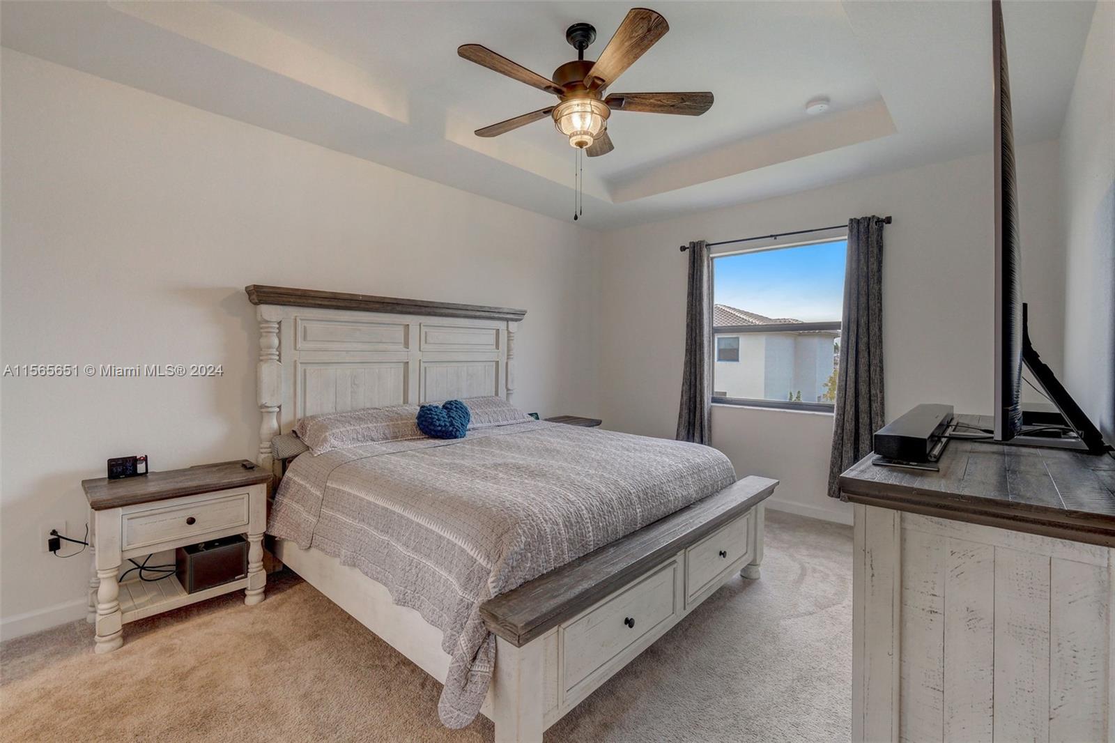 ESTATES AT SILVER PALM - Residential
