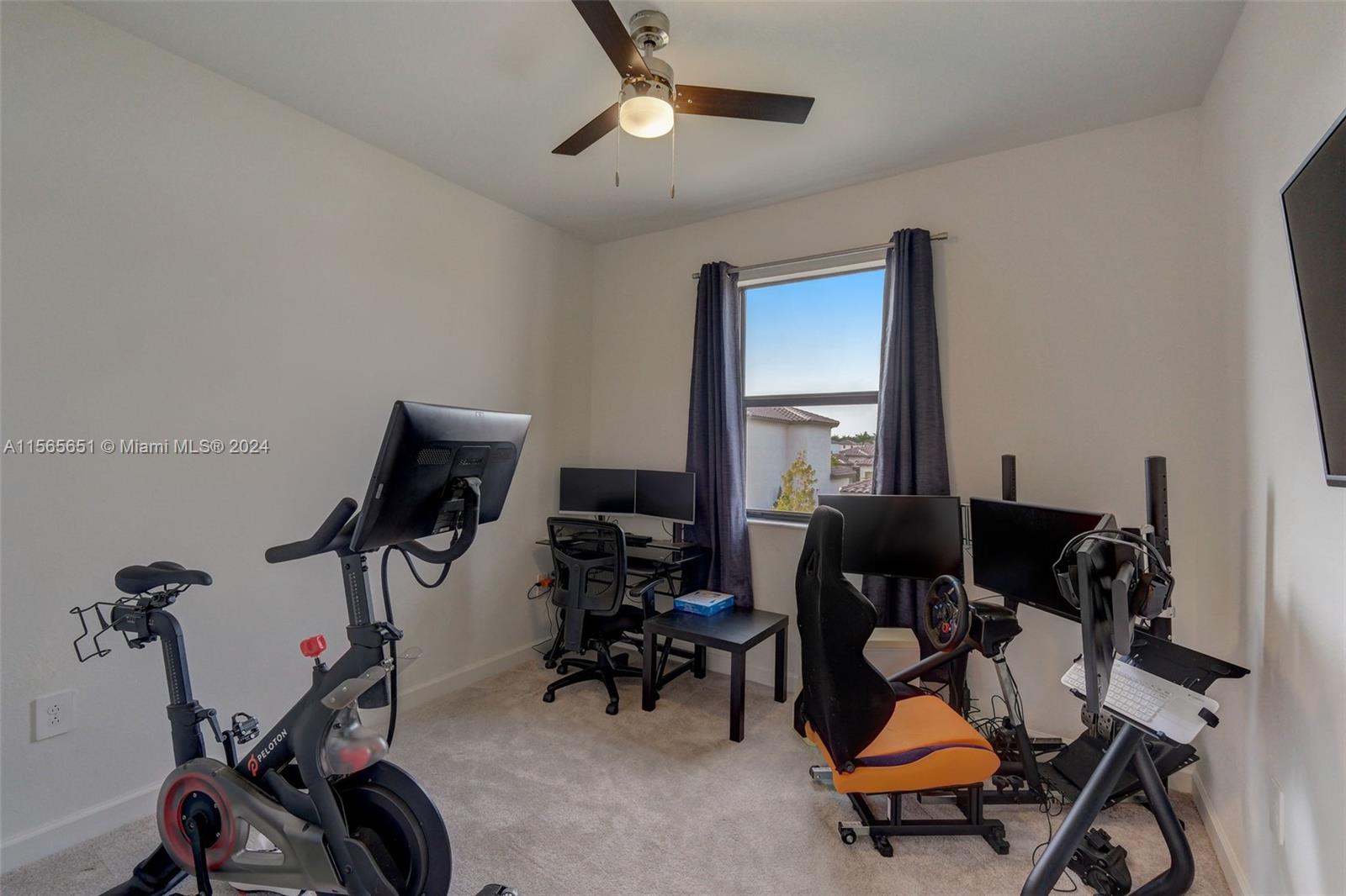 ESTATES AT SILVER PALM - Residential