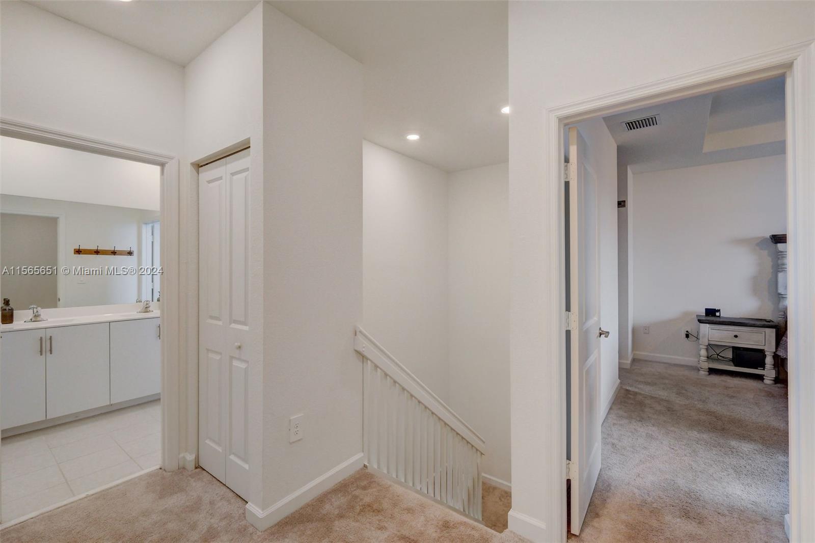 ESTATES AT SILVER PALM - Residential