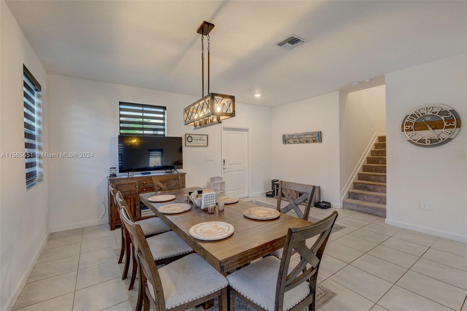 ESTATES AT SILVER PALM - Residential
