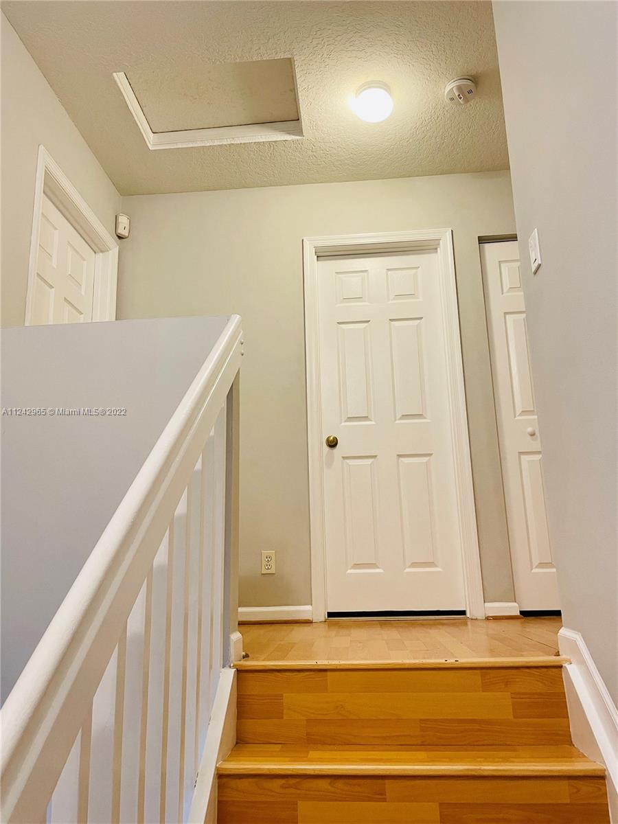 OLYMPIA & YORK RESIDENTIA - Residential Lease