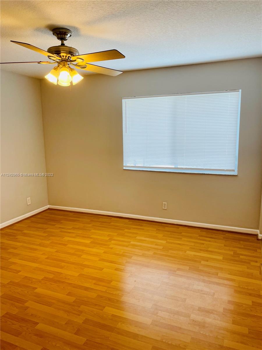 OLYMPIA & YORK RESIDENTIA - Residential Lease