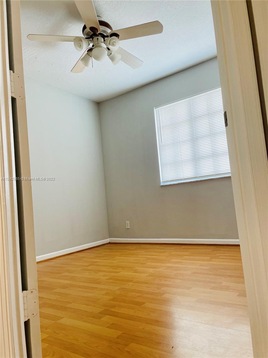 OLYMPIA & YORK RESIDENTIA - Residential Lease