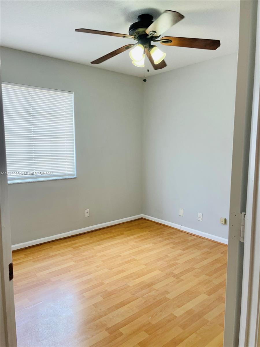 OLYMPIA & YORK RESIDENTIA - Residential Lease