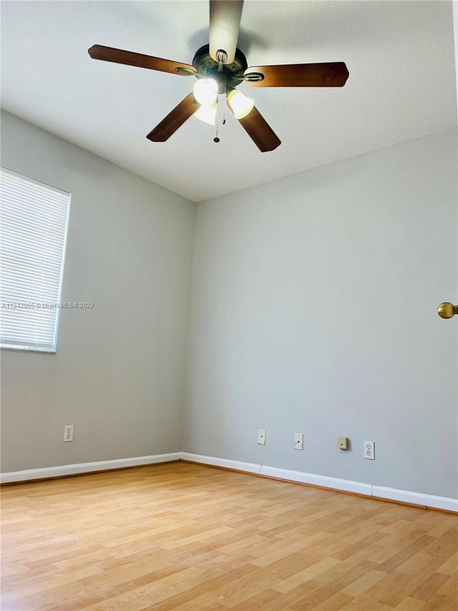 OLYMPIA & YORK RESIDENTIA - Residential Lease