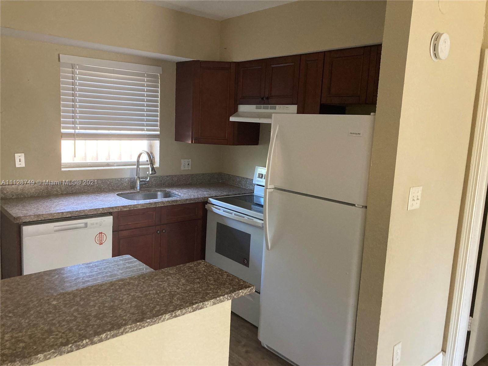 LAKE WORTH TOWN OF - Residential Income