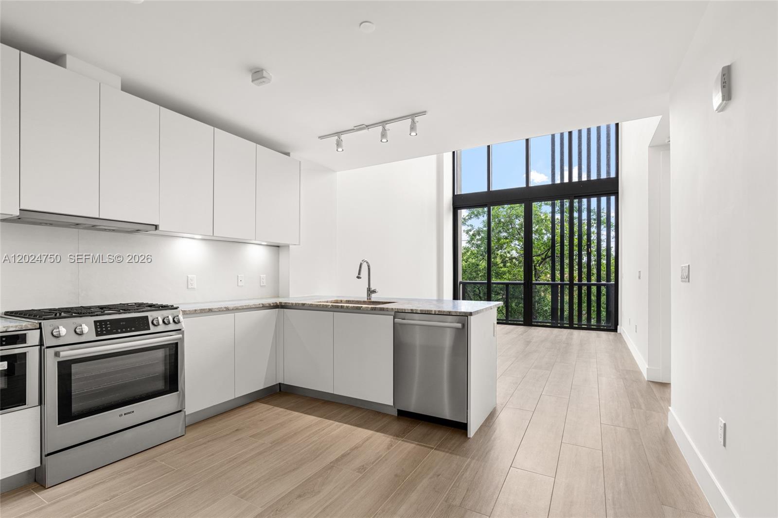 PENT HOMESTEAD - Residential Lease