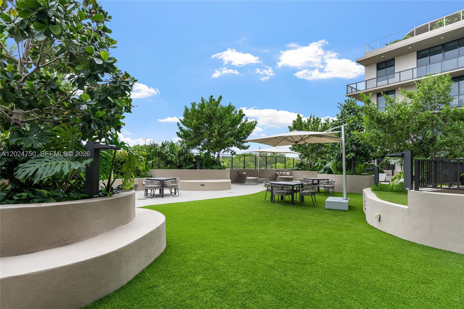 PENT HOMESTEAD - Residential Lease