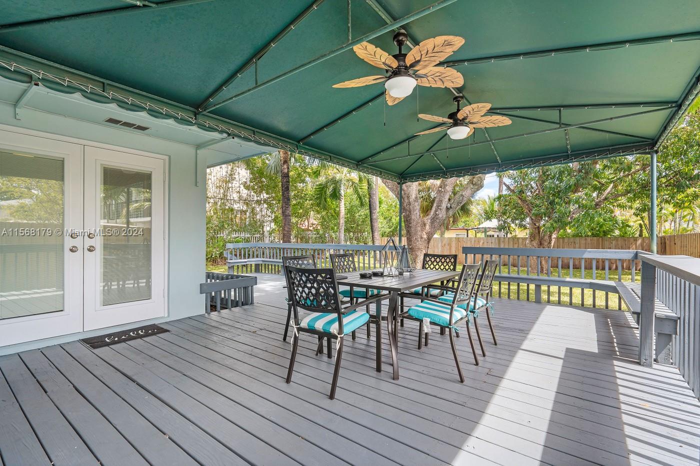 DEL RATON PARK - Residential