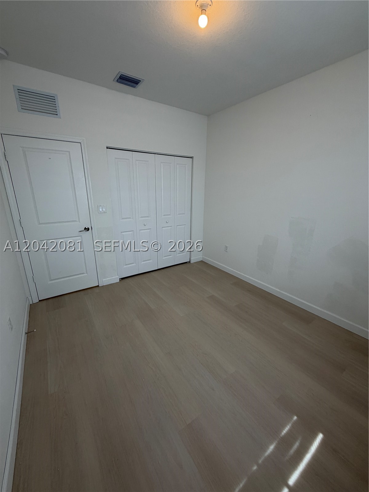 ALTAMIRA - Residential Lease