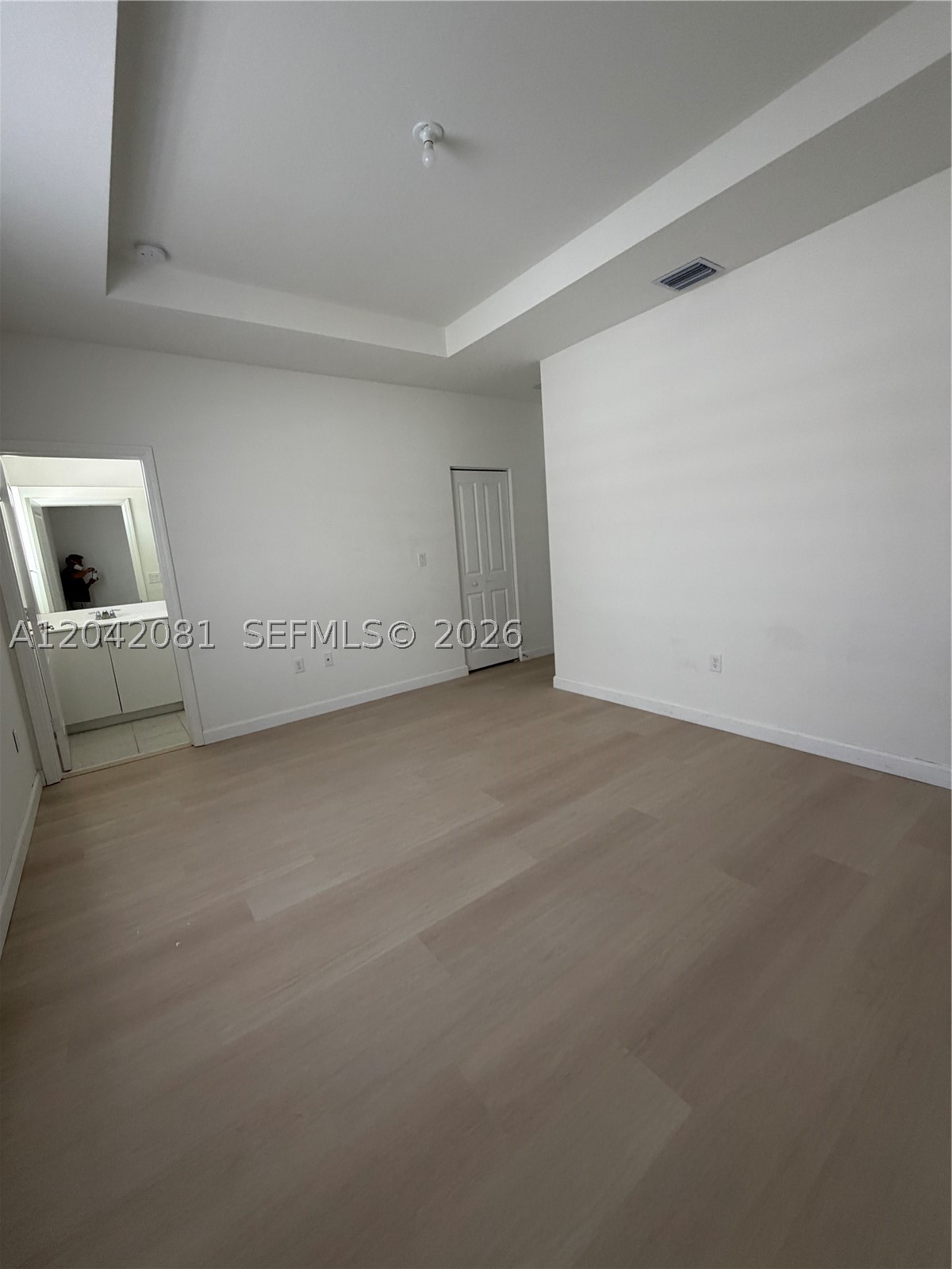 ALTAMIRA - Residential Lease