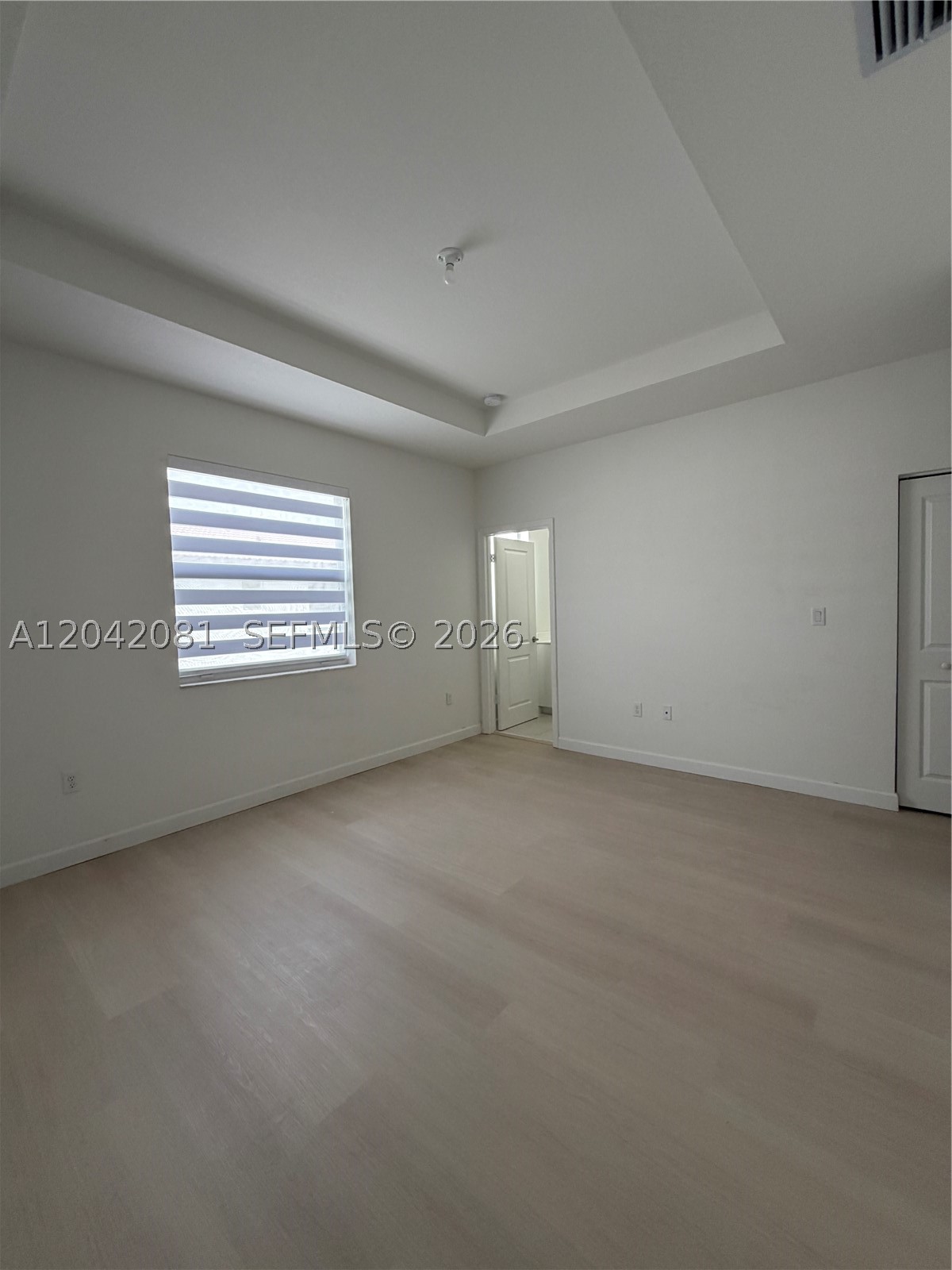 ALTAMIRA - Residential Lease