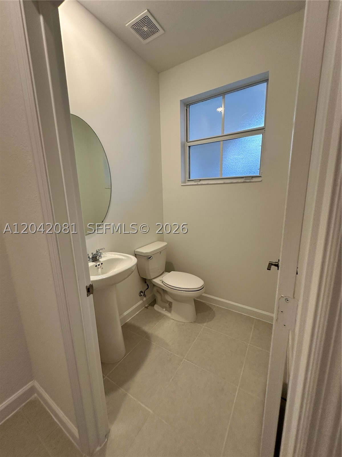 ALTAMIRA - Residential Lease