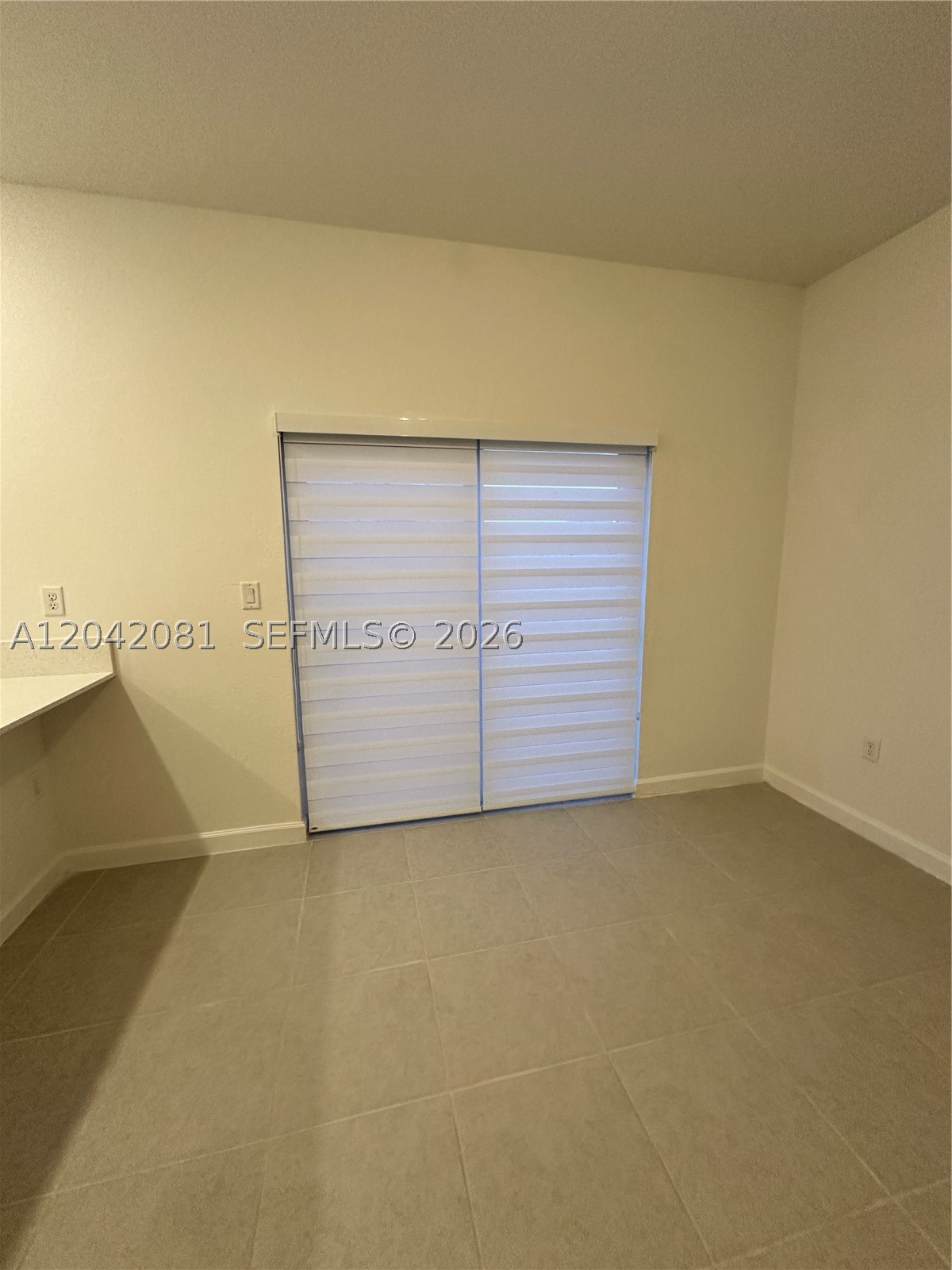ALTAMIRA - Residential Lease