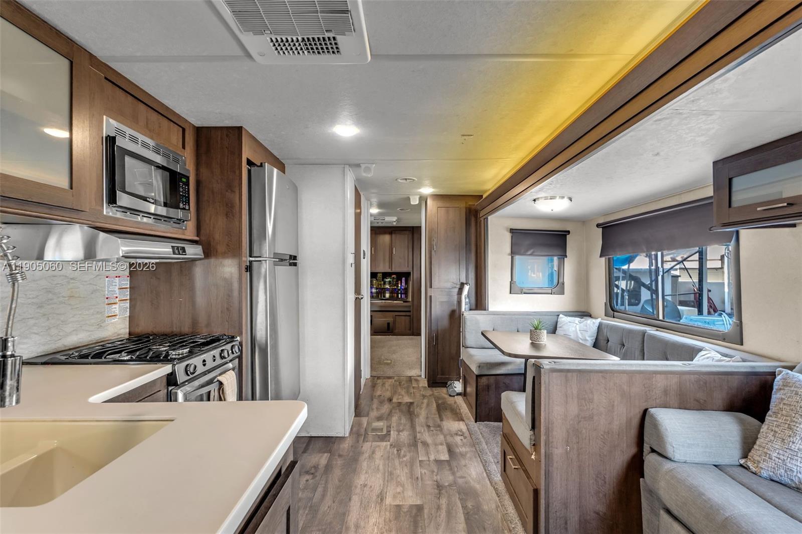 CALUSA CAMPGROUND - Residential