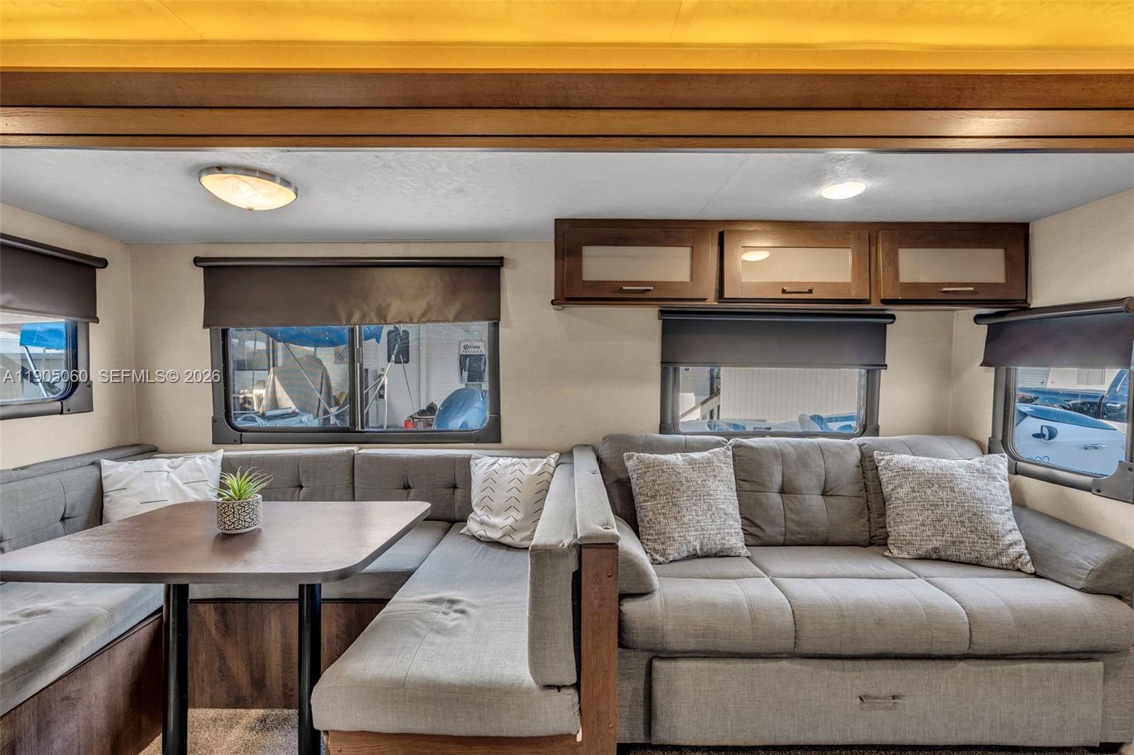 CALUSA CAMPGROUND - Residential