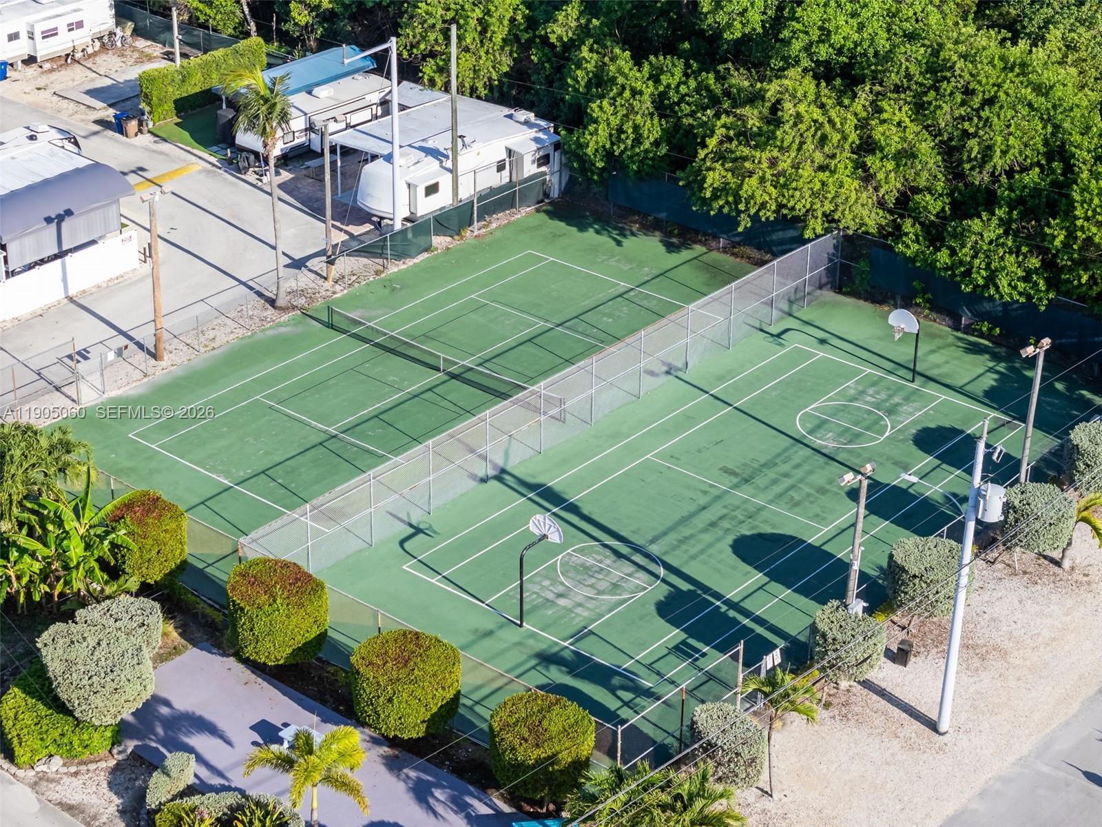 CALUSA CAMPGROUND - Residential
