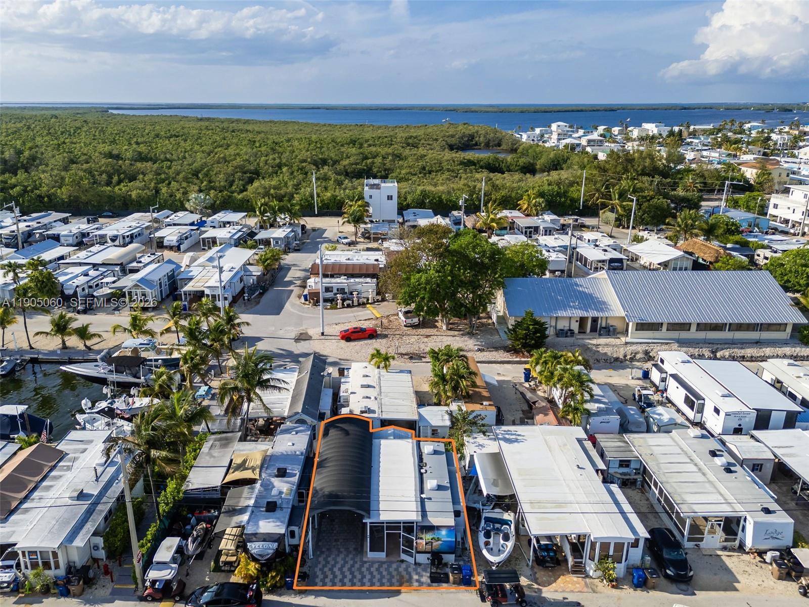 CALUSA CAMPGROUND - Residential
