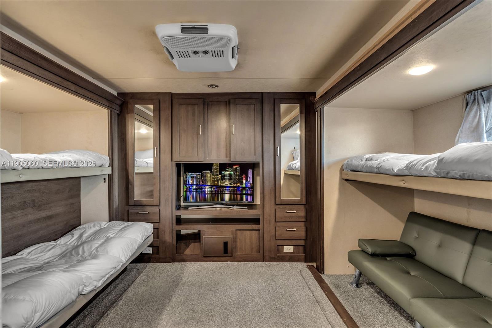 CALUSA CAMPGROUND - Residential