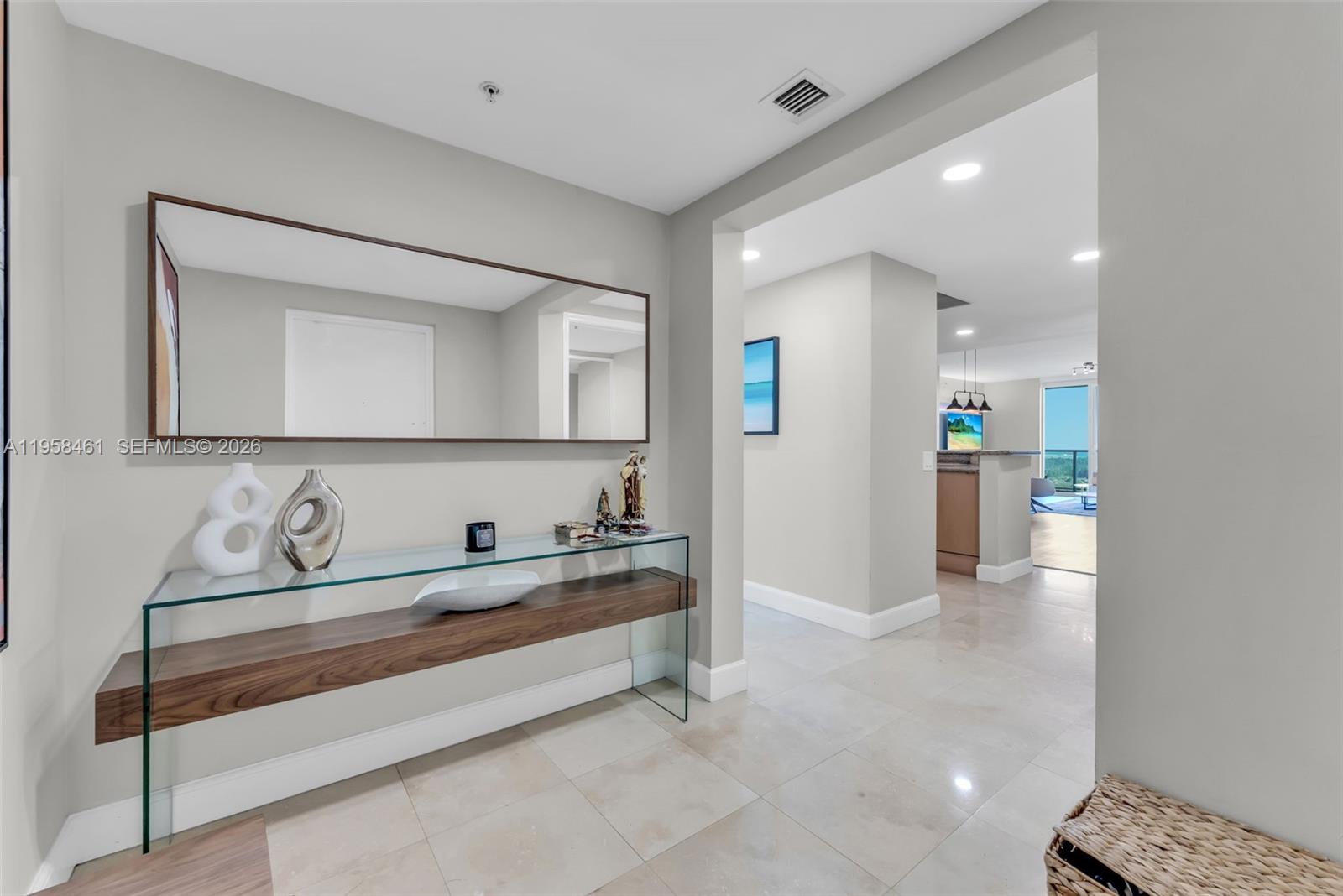 THE OAKS I CONDO - Residential