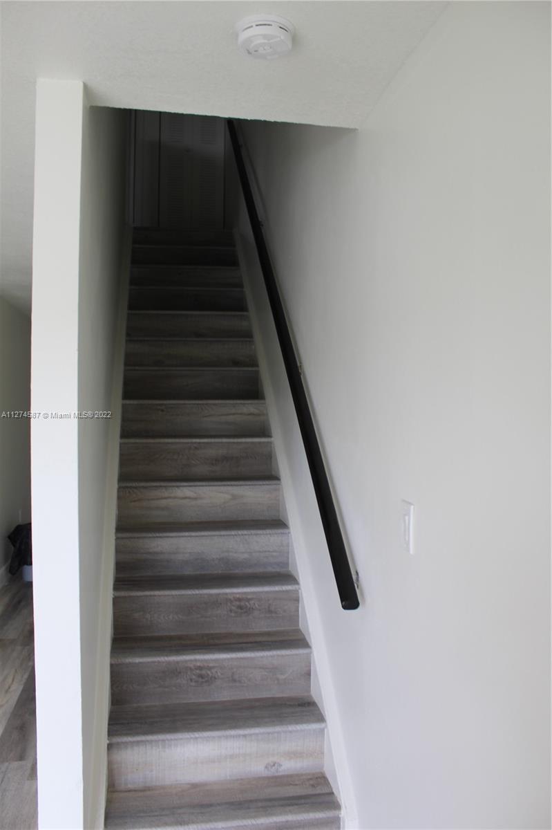 PALMS OF PEMBROKE CONDO - Residential Lease
