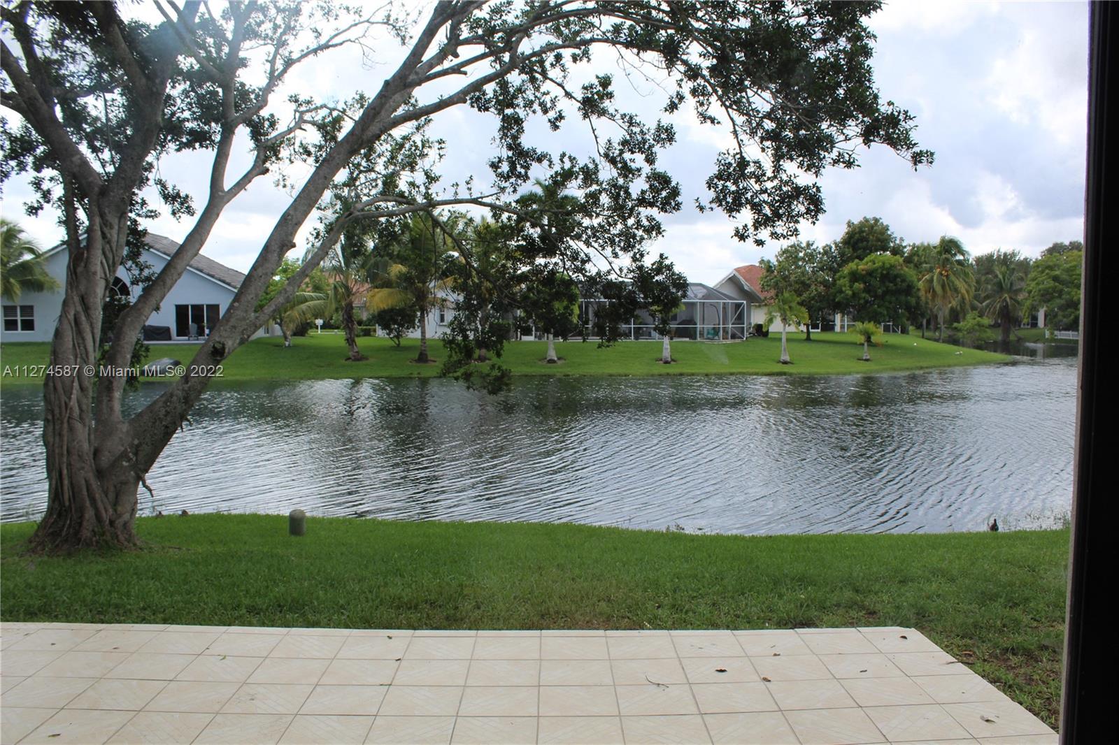 PALMS OF PEMBROKE CONDO - Residential Lease