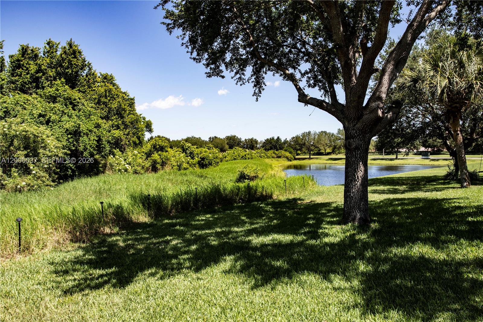 RIVERCREST - Residential