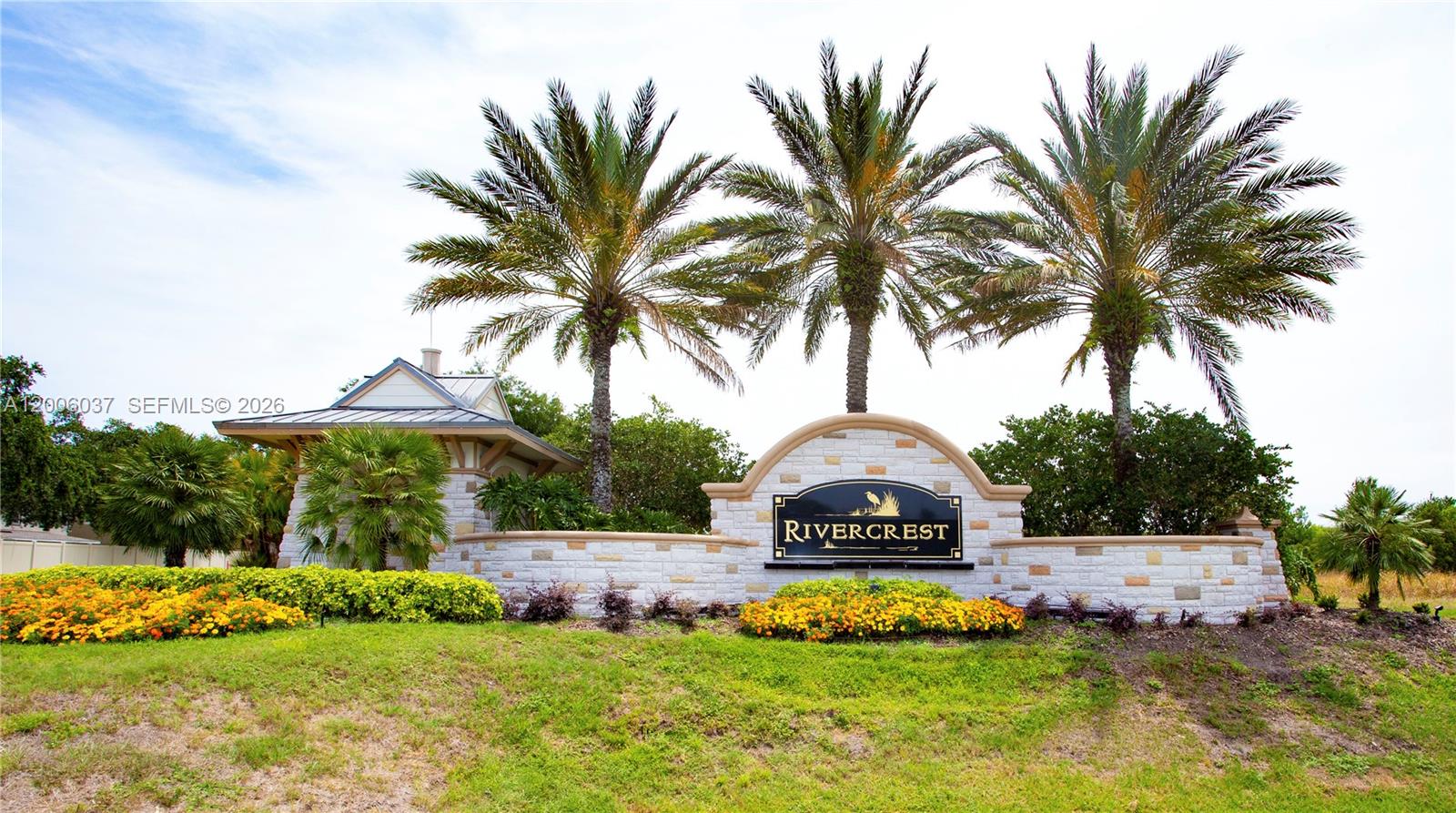 RIVERCREST - Residential