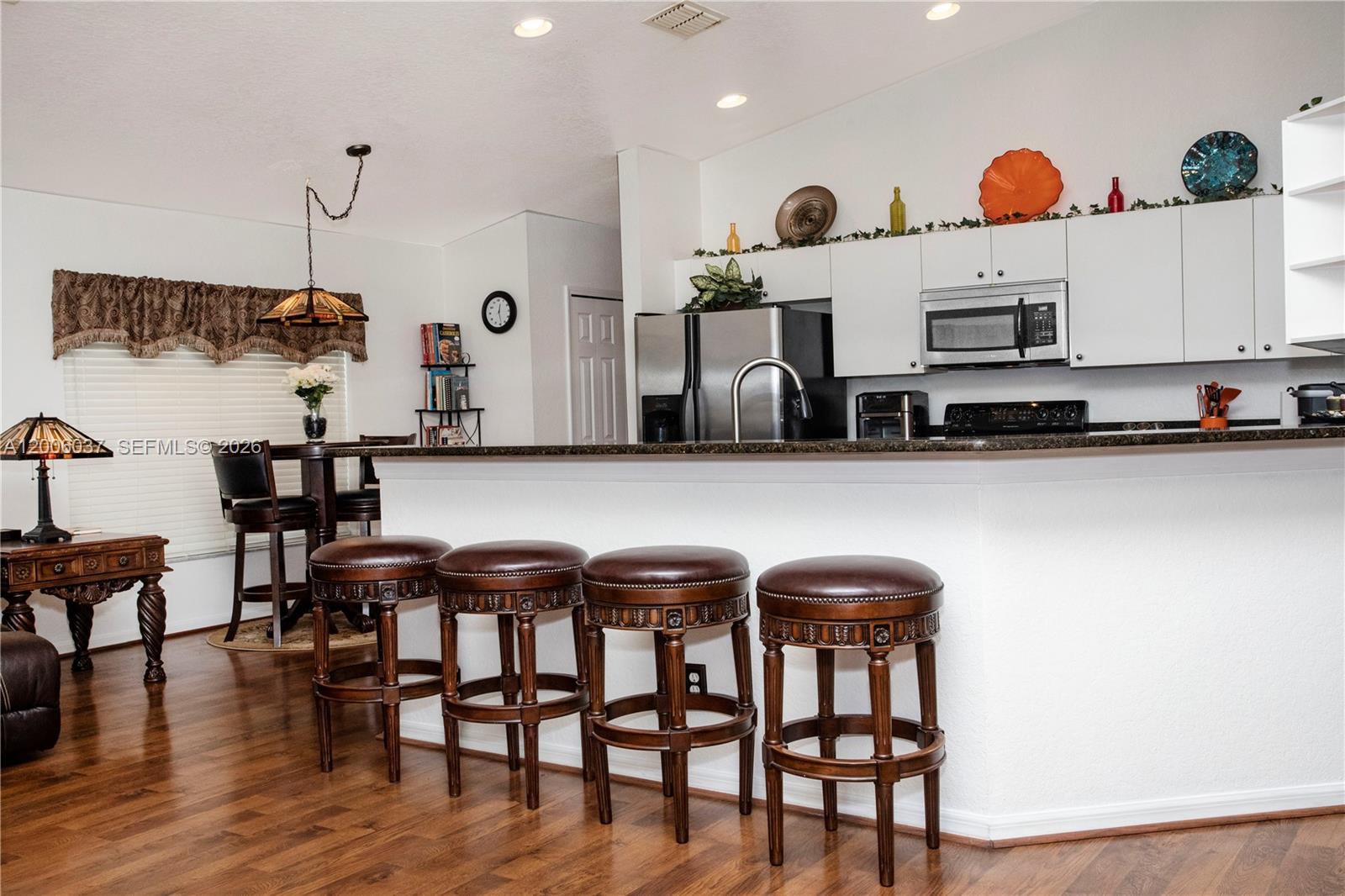 RIVERCREST - Residential