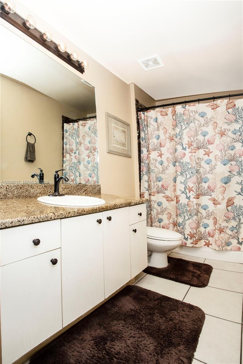 RIVERCREST - Residential