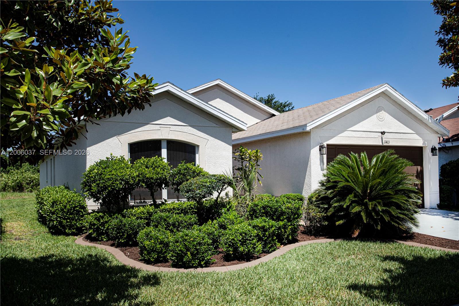 SPRING SALE IN THE RIVERCREST COMMUNITY LOCATED IN THE HEART OF RIVERVIEW, FL. WELCOME TO THIS 4 BEDROOM 2 BATHROOM HOME WITH LIMITLESS POTENTIAL.  THIS BLANK CANVASS IS SITUATED IN AN IDEAL LOCATION WITHIN THE NEIGHBORHOOD AND BACKED TO A CONSERVATION WITH A POND. The generously sized kitchen is a Chef’s Dream featuring ample granite countertop space, stainless steel appliances, and 42-inch wood cabinetry. This floor plan allows for the flexible use of spaces which is only limited by your creativity! The generously sized Owner Suite is located at the opposite end of the homes other bedrooms and has plenty of space for a king-sized bedroom set! The dual closets leading into the Owners bathroom feature a separate garden tub, a separate shower enclosure, and a privacy door to the toilet. The breakfast nook area overlooks a sizeable Family Room with Sliding Doors leading to the large screened-in patio which includes a large fan perfect for hosting BBQs and family gatherings. Nearby beaches, shopping, parks, and Orlando make this a perfect home for YOU! The property is within walking/biking distance to the vast Rivercrest Amenity Center which features multiple pools, playgrounds, an outdoor cabana kitchen space, a splash pad, and tennis, basketball courts, and a large soccer field. The Clubhouse can also be reserved for your “special occasions” with family & friends during summer vacations. CALL AND SCHEDULE A SHOWING BEFORE IT'S TOO LATE!