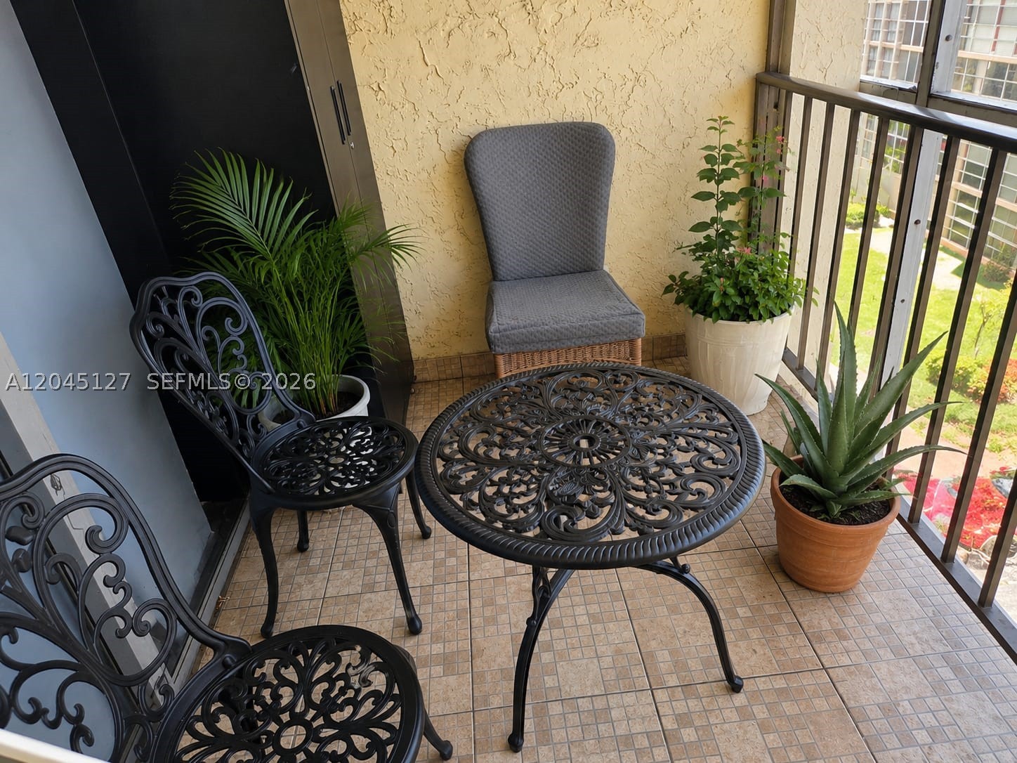 DESOTO PARK CONDO - Residential Lease