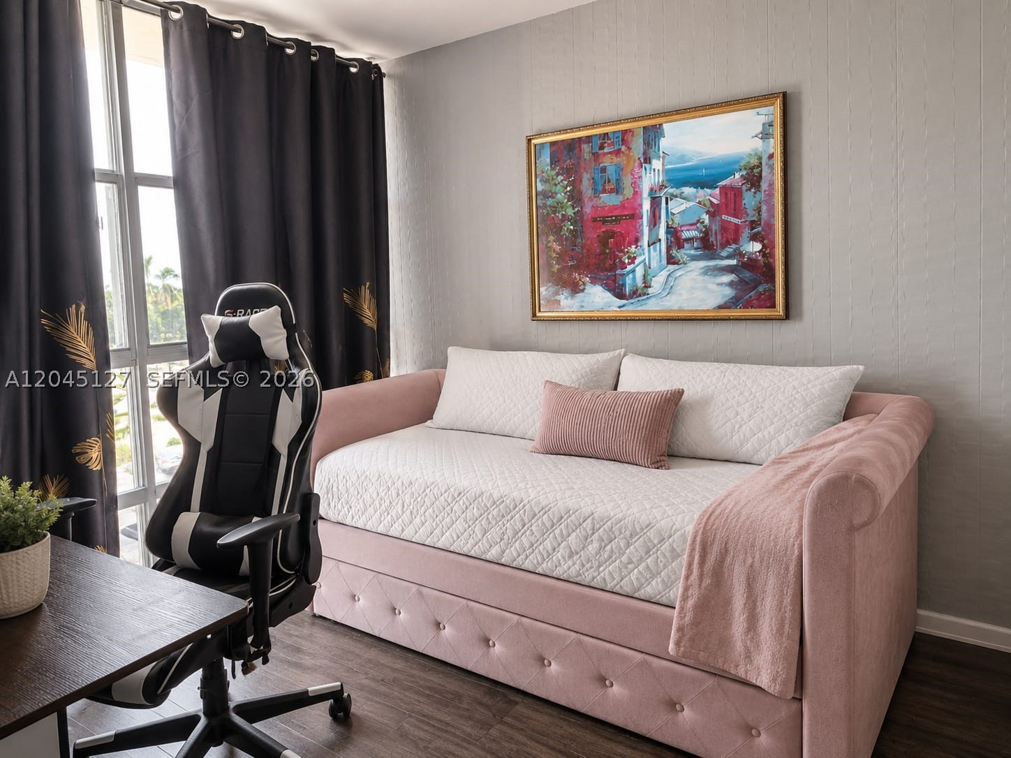 DESOTO PARK CONDO - Residential Lease