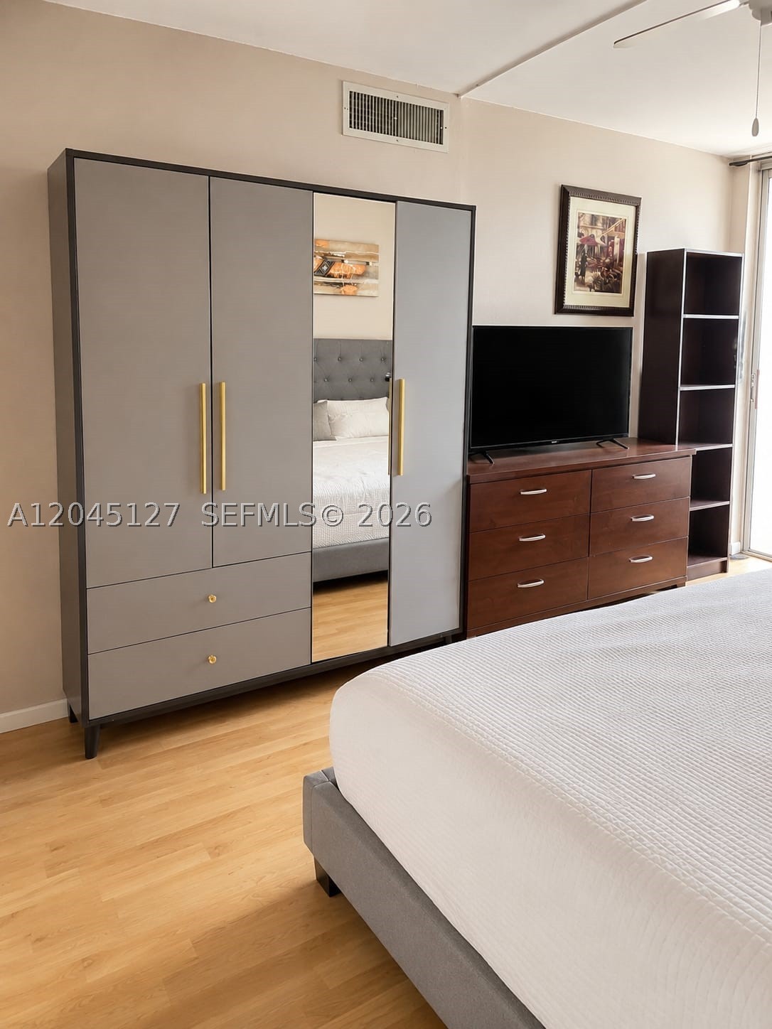 DESOTO PARK CONDO - Residential Lease