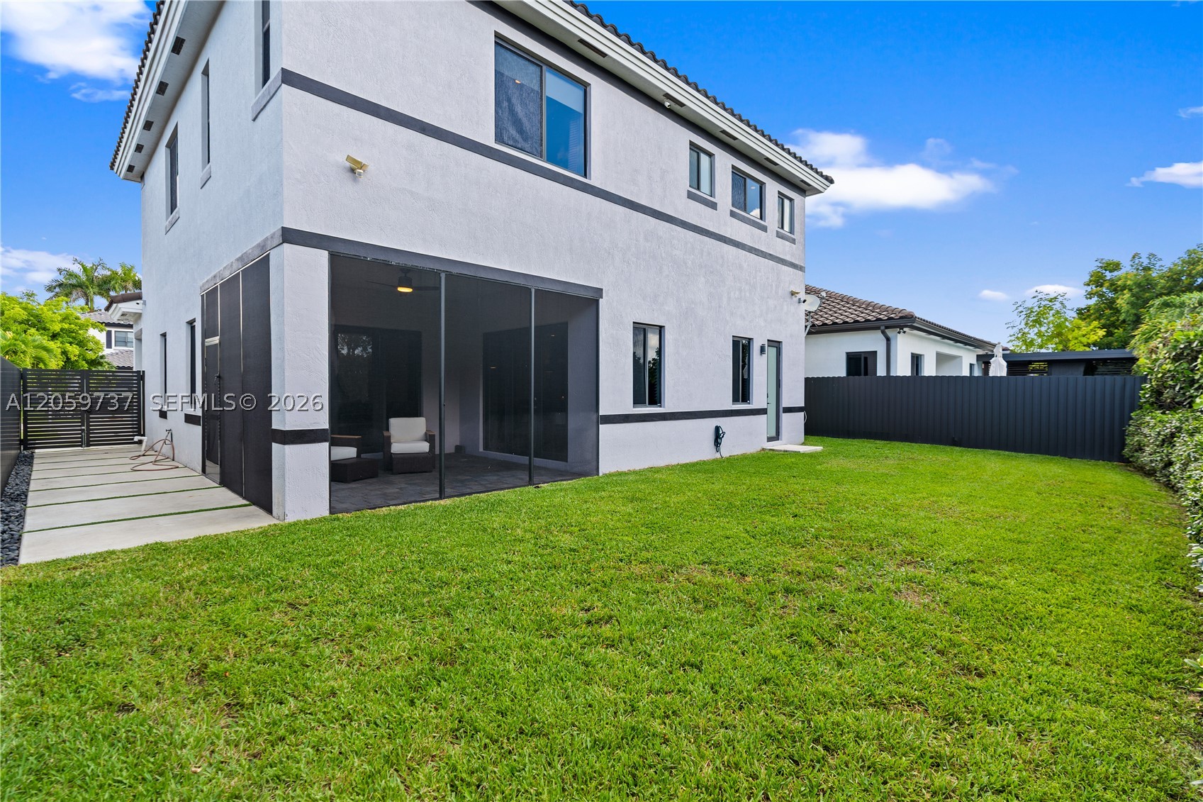 PALMERA ESTATES - Residential