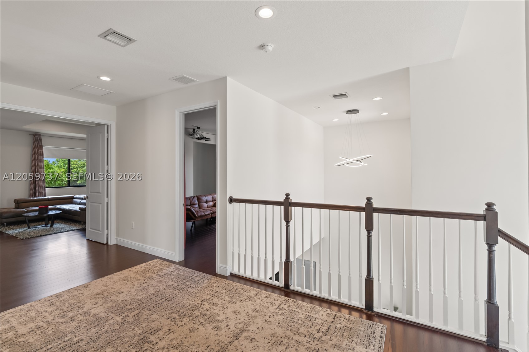 PALMERA ESTATES - Residential