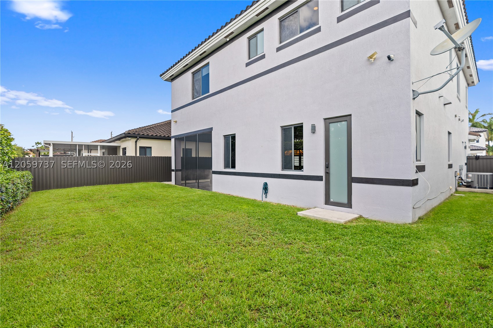PALMERA ESTATES - Residential