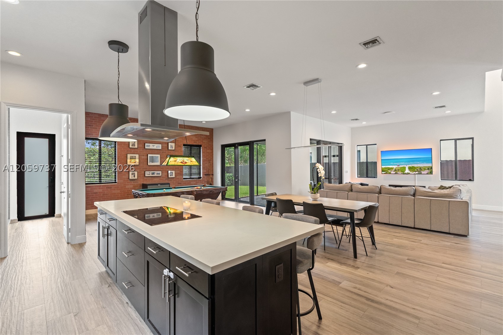PALMERA ESTATES - Residential